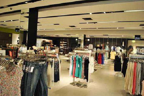 麻城商场里的店面怎么装修？